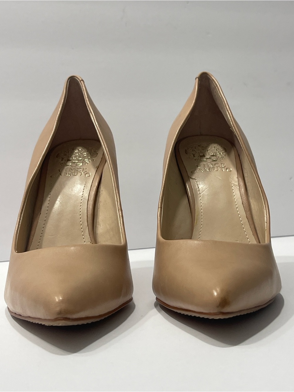 Vince Camuto Beige Pointed-Toe Leather Upper 4 inch Pumps Size 8 - Picture 3 of 13